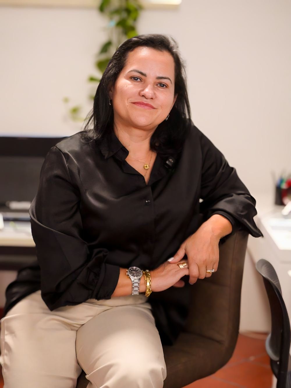 Consulente dello Studio Da Silva alla scrivania